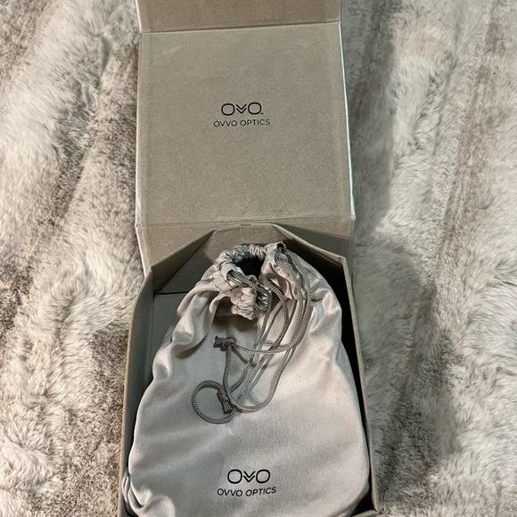 Ovvo Optics beautiful and never worn - Picture 5 of 5